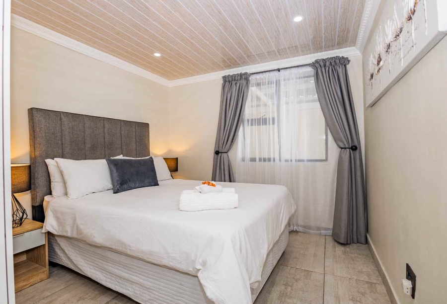 To Let 1 Bedroom Property for Rent in Oakdale Western Cape